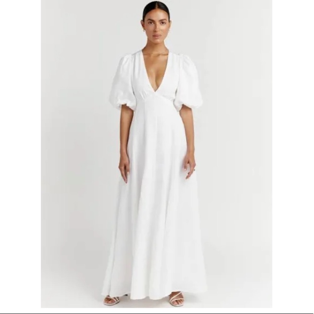 DISSH AISLE LINEN BACKLESS DRESS